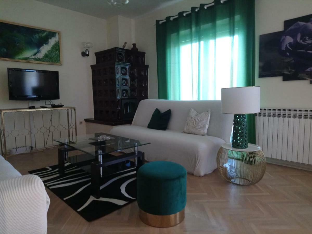Vacation Home Viducic Dragove Buitenkant foto